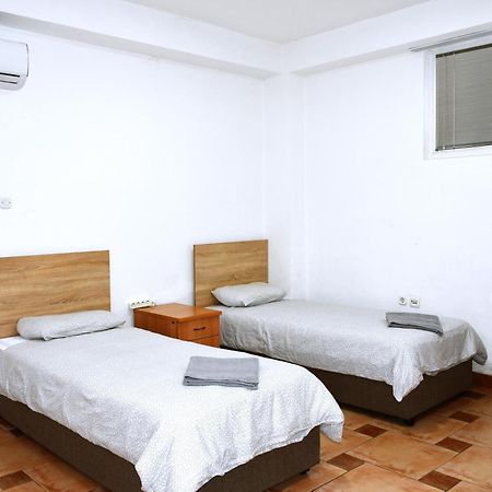 סקופיה Sani Suteren Apartment מראה חיצוני תמונה
